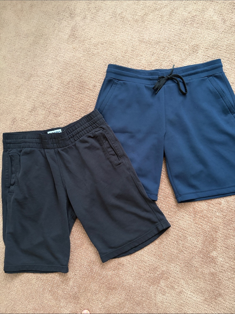 2 pairs of men’s shorts